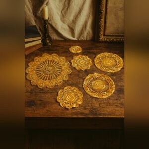 Vintage 1970s Crochet Doily Set – Yellow Autumn Tone, 6-Piece Decorative Lace